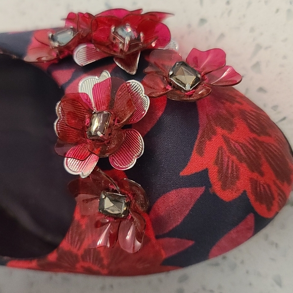 Tory Burch Antonio Melani wedge - Picture 4 of 11